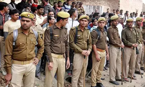 मॉडर्न बनी चार साल में यूपी पुलिस, हुए कई बड़े बदलाव मॉडर्न बनी चार साल में यूपी पुलिस, हुए कई बड़े बदलाव