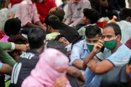 कोरोना अपडेट : देश में पिछले 24 घंटे में आए 40 हजार से ज्यादा नए मामले, 490 मरीजों की हुई मौत कोरोना अपडेट : देश में पिछले 24 घंटे में आए 40 हजार से ज्यादा नए मामले, 490 मरीजों की हुई मौत