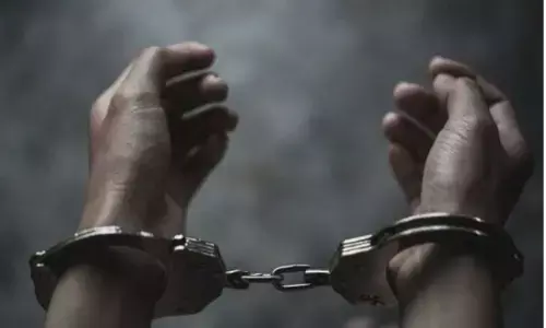कौशांबी पुलिस के हत्थे चढ़े चार शातिर ठग कौशांबी पुलिस के हत्थे चढ़े चार शातिर ठग