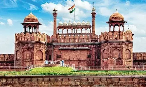 दिल्ली में सुरक्षा चाक-चौबंद,लाल किला हुआ किले में तब्दील,जाने कैसे है सुरक्षा के इतंजाम दिल्ली में सुरक्षा चाक-चौबंद,लाल किला हुआ किले में तब्दील,जाने कैसे है सुरक्षा के इतंजाम