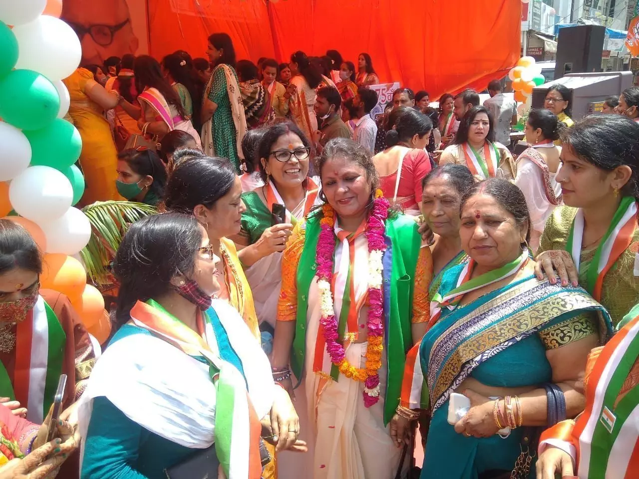 पूनम कौशिक की अध्यक्षता में महिला मोर्चा ने किया स्वतंत्रता सेनानियों का सम्मान पूनम कौशिक की अध्यक्षता में महिला मोर्चा ने किया स्वतंत्रता सेनानियों का सम्मान