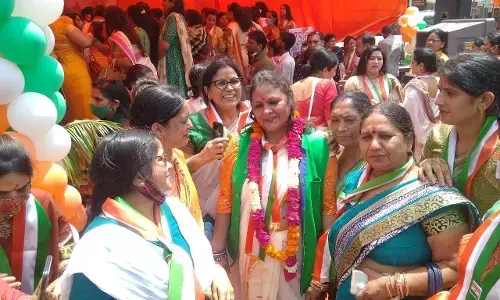 पूनम कौशिक की अध्यक्षता में महिला मोर्चा ने किया स्वतंत्रता सेनानियों का सम्मान पूनम कौशिक की अध्यक्षता में महिला मोर्चा ने किया स्वतंत्रता सेनानियों का सम्मान