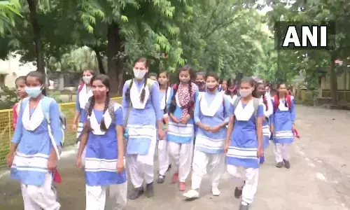 यूपी में फिर खुले स्कूल, इन शर्तों के साथ को शुरू हुई पढ़ाई यूपी में फिर खुले स्कूल, इन शर्तों के साथ को शुरू हुई पढ़ाई