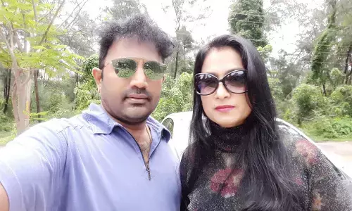 पति-पत्नी ने कमिश्नर को मैसेज कर की खुदकुशी, कोरोना संक्रमित होने के बाद इस बात का था डर! पति-पत्नी ने कमिश्नर को मैसेज कर की खुदकुशी, कोरोना संक्रमित होने के बाद इस बात का था डर!