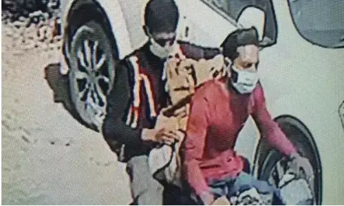 स्केच तैयार कर बादमाशों की तलाश शुरू स्केच तैयार कर बादमाशों की तलाश शुरू