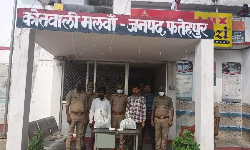 दो गांजा तस्कर मलवां पुलिस के हत्थे चढ़े