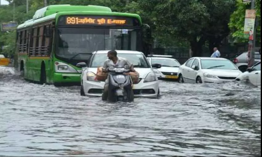 एनसीआर में शनिवार को हुई रिकॉर्ड तोड़ बारिश,दिल्ली में ऑरेंज अलर्ट जारी