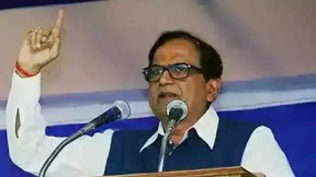 बसपा महासचिव सतीश चंद्र मिश्रा ने बीजेपी पर जमकर साधा निशाना बसपा महासचिव सतीश चंद्र मिश्रा ने बीजेपी पर जमकर साधा निशाना