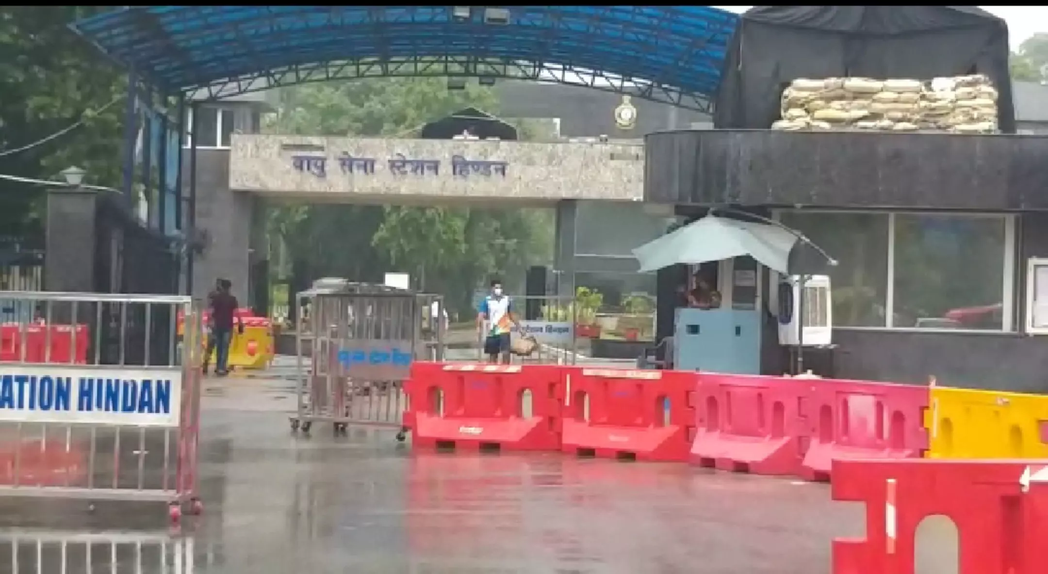 168 लोगों को अफगानिस्तान से किया गया एयरलिफ्ट, ग्लोबमास्टर पहुंचा गाजियाबाद.. 168 लोगों को अफगानिस्तान से किया गया एयरलिफ्ट, ग्लोबमास्टर पहुंचा गाजियाबाद..