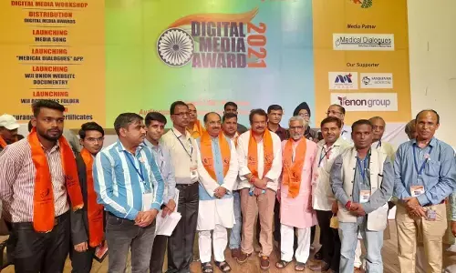 कोरोना काल मे मीडिया की महत्वपूर्ण भूमिका, पत्रकार हैं देश के कोरोना योद्धा-एस पी बघेल (MOS) कोरोना काल मे मीडिया की महत्वपूर्ण भूमिका, पत्रकार हैं देश के कोरोना योद्धा-एस पी बघेल (MOS)
