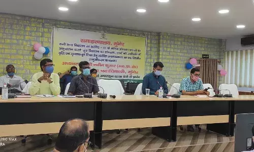 जीरो बैलेंस पर सभी बच्चों का बैंकों में खाता खुलवाने का दिया गया निर्देश