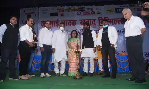 बिस्मिल्लाह खां लीडरशिप कॉन्फ़्रेन्स सह लीडरशिप अवॉर्ड एवं कोरोना वॉरियर्स सम्मान-2021 का हुआ आयोजन बिस्मिल्लाह खां लीडरशिप कॉन्फ़्रेन्स सह लीडरशिप अवॉर्ड एवं कोरोना वॉरियर्स सम्मान-2021 का हुआ आयोजन