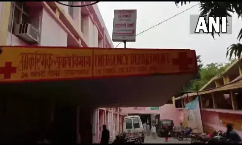 कानपुर में हादसा: तीन लोंगों की मौत एक गंभीर घायल कानपुर में हादसा: तीन लोंगों की मौत एक गंभीर घायल
