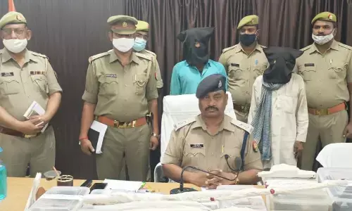 असलहा फैक्ट्री का खुलासा, एक दर्जन अवैध असलहे बरामद असलहा फैक्ट्री का खुलासा, एक दर्जन अवैध असलहे बरामद