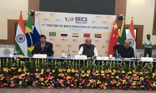 рдХреЗрдВрджреНрд░реАрдп рдХреГрд╖рд┐ рдордВрддреНрд░реА рдирд░реЗрдВрджреНрд░ рд╕рд┐рдВрд╣ рддреЛрдорд░ рдХреА рдЕрдзреНрдпрдХреНрд╖рддрд╛ рдореЗрдВ рд╣реБрдИ рдмреНрд░рд┐рдХреНрд╕ рджреЗрд╢реЛрдВ рдХреЗ рдХреГрд╖рд┐ рдордВрддреНрд░рд┐рдпреЛрдВ рдХреА 11рд╡реАрдВ рдмреИрдардХ.. рдХреЗрдВрджреНрд░реАрдп рдХреГрд╖рд┐ рдордВрддреНрд░реА рдирд░реЗрдВрджреНрд░ рд╕рд┐рдВрд╣ рддреЛрдорд░ рдХреА рдЕрдзреНрдпрдХреНрд╖рддрд╛ рдореЗрдВ рд╣реБрдИ рдмреНрд░рд┐рдХреНрд╕ рджреЗрд╢реЛрдВ рдХреЗ рдХреГрд╖рд┐ рдордВрддреНрд░рд┐рдпреЛрдВ рдХреА 11рд╡реАрдВ рдмреИрдардХ..