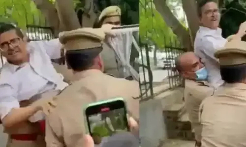 पूर्व IPS अमिताभ ठाकुर जेल भेजे गए, बोले- मेरी हत्या हो सकती है