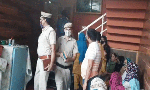 एक ही परिवार के 4 सदस्यों को मारी गोली, तीन की मौत से मचा हडकम्प