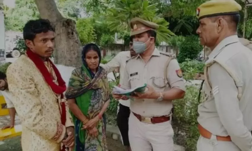 दुल्हन तो मिली नहीं, रकम भी गंवा बैठे, 50 साल की महिला दुल्हन को मंडप में देख, 20 साल का दुल्हा पहुंचा पुलिस स्टेशन दुल्हन तो मिली नहीं, रकम भी गंवा बैठे, 50 साल की महिला दुल्हन को मंडप में देख, 20 साल का दुल्हा पहुंचा पुलिस स्टेशन