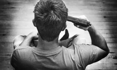 पिता की रिवाल्वर से खुद को बेटे ने मारी गोली, हुई मौत पिता की रिवाल्वर से खुद को बेटे ने मारी गोली, हुई मौत