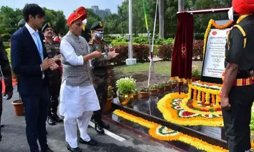 राजनाथ सिंह ने नीरज चोपड़ा के नाम पर आर्मी स्पोर्ट्स इंस्टीट्यूट स्टेडियम का अनावरण किया राजनाथ सिंह ने नीरज चोपड़ा के नाम पर आर्मी स्पोर्ट्स इंस्टीट्यूट स्टेडियम का अनावरण किया