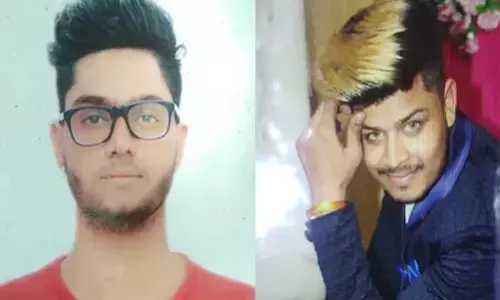 दर्दनाक हादसा: दिल्ली से मुरथल ढाबे पर पराठे खाने जा रहे दोस्तों की कार डिवाइडर से टकराई, 2 की मौत, 5 घायल दर्दनाक हादसा: दिल्ली से मुरथल ढाबे पर पराठे खाने जा रहे दोस्तों की कार डिवाइडर से टकराई, 2 की मौत, 5 घायल