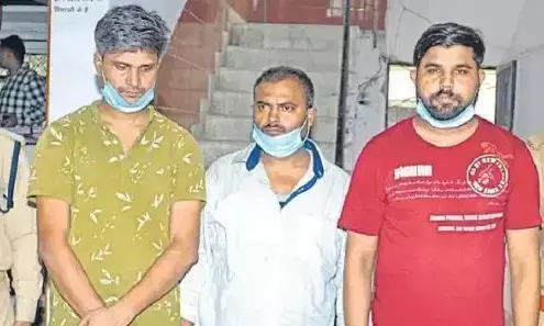 100 करोड़ रुपये की ठगी में 3 गिरफ्तार, ठगो का हिस्सेदारी में होता था काम