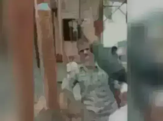 рдореБрд╕реНрд▓рд┐рдо рд╡реНрдпрдХреНрддрд┐ рд╕реЗ рдЬрдмрд░рди рд▓рдЧрд╡рд╛рдП рдЬрдп рд╢реНрд░реА рд░рд╛рдо рдХреЗ рдирд╛рд░реЗ,рдореБрдХрджрдорд╛ рджрд░реНрдЬ рдореБрд╕реНрд▓рд┐рдо рд╡реНрдпрдХреНрддрд┐ рд╕реЗ рдЬрдмрд░рди рд▓рдЧрд╡рд╛рдП рдЬрдп рд╢реНрд░реА рд░рд╛рдо рдХреЗ рдирд╛рд░реЗ,рдореБрдХрджрдорд╛ рджрд░реНрдЬ