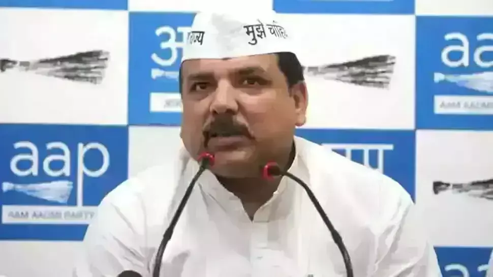 संजय सिंह ने कहा,यूपी की 403 सीटों पर आप लड़ेगी चुनाव,15 दिनों के अंदर प्रत्याशियों की होगी घोषणा संजय सिंह ने कहा,यूपी की 403 सीटों पर आप लड़ेगी चुनाव,15 दिनों के अंदर प्रत्याशियों की होगी घोषणा