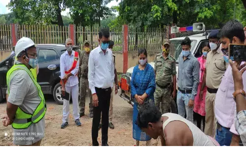 डीएम ने कस्तूरबा वाटर वर्क्स का किया निरीक्षण डीएम ने कस्तूरबा वाटर वर्क्स का किया निरीक्षण
