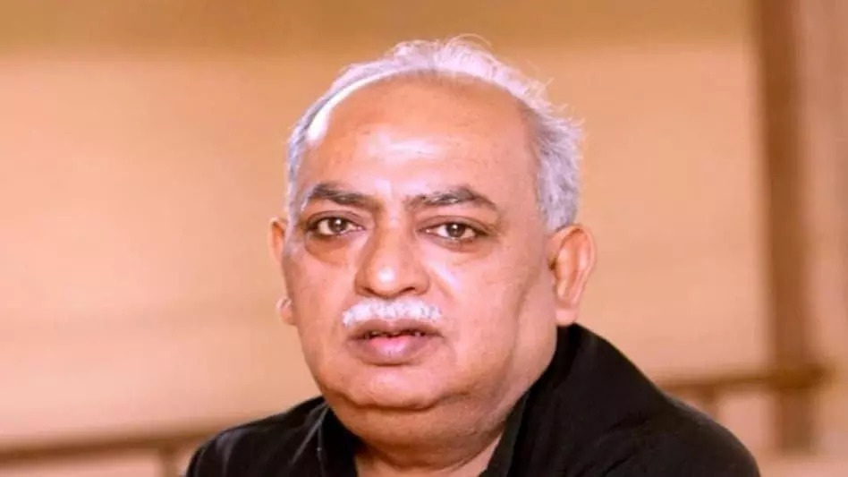 शायर मुनव्वर राना की मुश्किलें बढ़ीं, हाई कोर्ट का FIR खारिज करने के साथ गिरफ्तारी पर रोक लगाने से इन्कार शायर मुनव्वर राना की मुश्किलें बढ़ीं, हाई कोर्ट का FIR खारिज करने के साथ गिरफ्तारी पर रोक लगाने से इन्कार