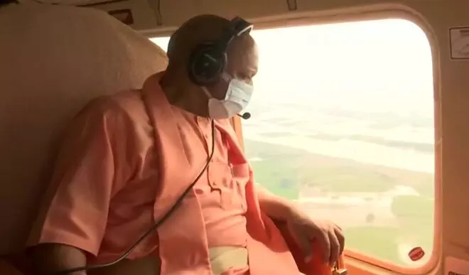 सीएम योगी का बाढ़ प्रभावित जिलों के लिए बड़ा एलान सीएम योगी का बाढ़ प्रभावित जिलों के लिए बड़ा एलान
