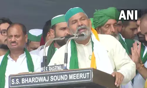मुजफ्फरनगर में राकेश टिकैत ने लगवाए अल्लाह हू अकबर के नारे, मुजफ्फरनगर में राकेश टिकैत ने लगवाए अल्लाह हू अकबर के नारे,
