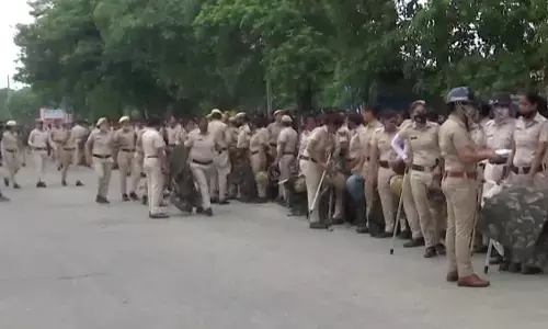 करनाल में किसानों की महापंचायत, 5 जिलों में इंटरनेट बंद,जिला हुआ किले में तब्दील