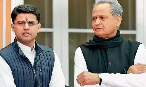 पायलट ने पूरी तरह भट्टी बुझा दी गहलोत की, घमासान अभी दो साल और जारी रहेगा पायलट ने पूरी तरह भट्टी बुझा दी गहलोत की, घमासान अभी दो साल और जारी रहेगा