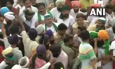 करनाल: राकेश टिकैत और योगेंद्र यादव समेत कई किसान नेता पुलिस हिरासत में