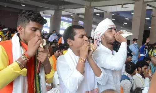 ब्राह्मण को वोट लेकर हर राजनैतिक दल इसके पिछवाड़े पर क्यों मारता है लात? ब्राह्मण को वोट लेकर हर राजनैतिक दल इसके पिछवाड़े पर क्यों मारता है लात?