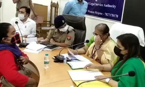 राष्ट्रीय महिला आयोग सदस्य चंद्रमुखी देवी ने की समीक्षा बैठक राष्ट्रीय महिला आयोग सदस्य चंद्रमुखी देवी ने की समीक्षा बैठक