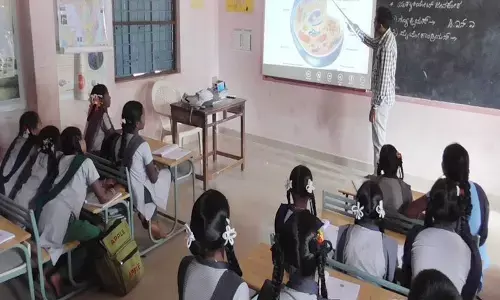 मध्यप्रदेश: दस साल में सरकारी स्कूलों में घट गए 40 लाख बच्चे... कहाँ गए किसी को पता नहीं... मध्यप्रदेश: दस साल में सरकारी स्कूलों में घट गए 40 लाख बच्चे... कहाँ गए किसी को पता नहीं...