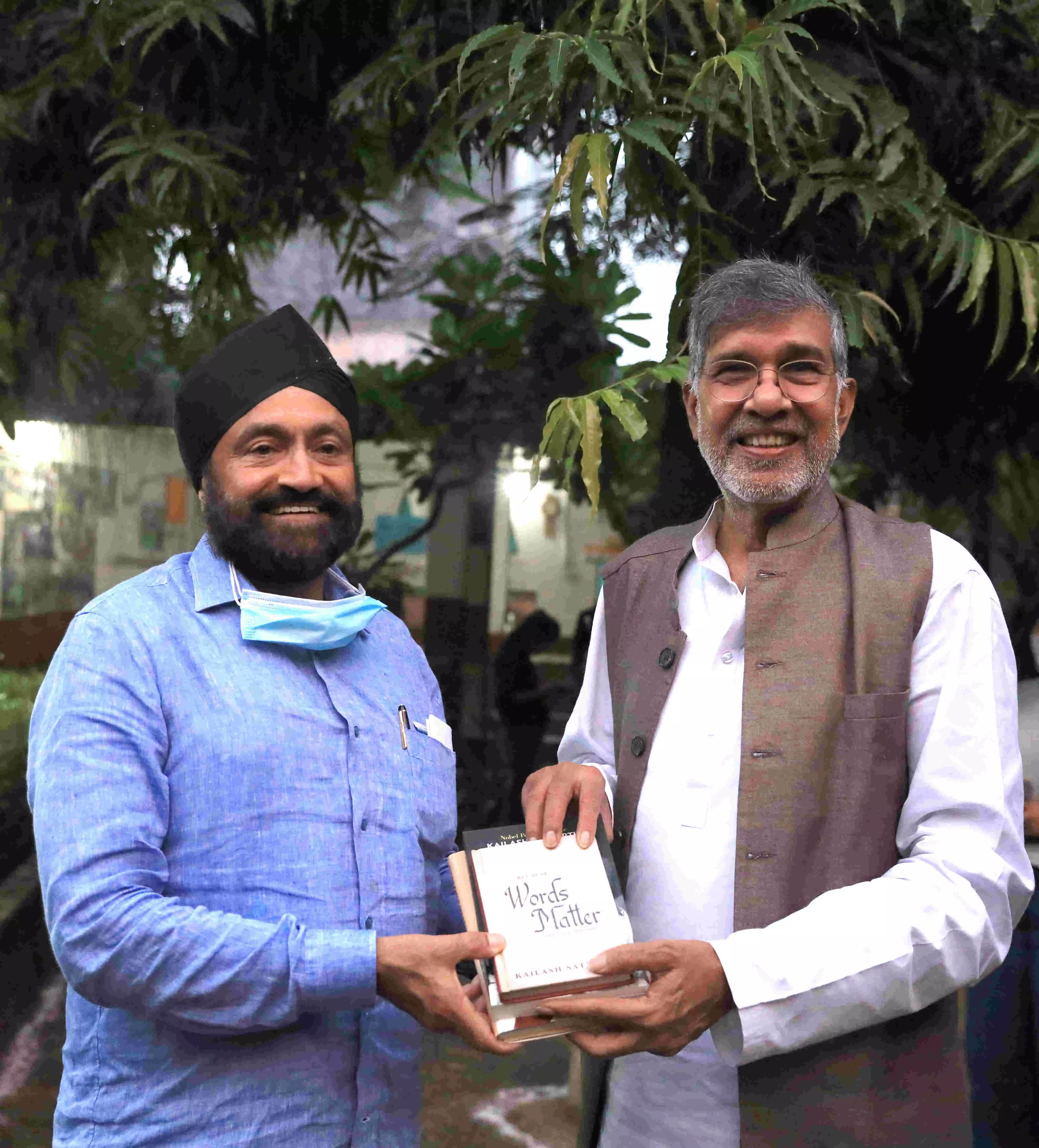 ब्रिटेन के उद्योगपति सुखपाल सिंह अहलूवालिया ने जस्टिस फॉर एवरी चाइल्ड अभियान के लिए केएससीएफ को 1 करोड़ रुपये देने की घोषणा की ब्रिटेन के उद्योगपति सुखपाल सिंह अहलूवालिया ने जस्टिस फॉर एवरी चाइल्ड अभियान के लिए केएससीएफ को 1 करोड़ रुपये देने की घोषणा की