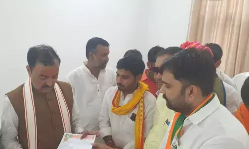 उपमुख्यमंत्री को भिटौरा ब्लॉक प्रमुख ने सौंपा ज्ञापन उपमुख्यमंत्री को भिटौरा ब्लॉक प्रमुख ने सौंपा ज्ञापन