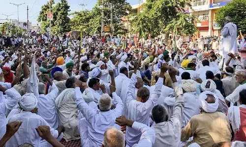 बड़ी खबर : करनाल किसानों और सरकार के बीच गतिरोध खत्म! थोड़ी देर में होगी संयुक्त प्रेस कॉन्फ्रेंस