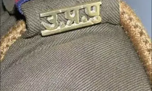 कोर्ट के आदेश पर लखनऊ के 8 पुलिसकर्मियों पर डकैती का केस दर्ज, 40 लाख रुपये का कैसा है ये मामला? कोर्ट के आदेश पर लखनऊ के 8 पुलिसकर्मियों पर डकैती का केस दर्ज, 40 लाख रुपये का कैसा है ये मामला?