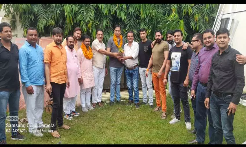 राष्ट्रीय त्यागी युवा संघ ने किया नितिन त्यागी का अभिनंदन राष्ट्रीय त्यागी युवा संघ ने किया नितिन त्यागी का अभिनंदन