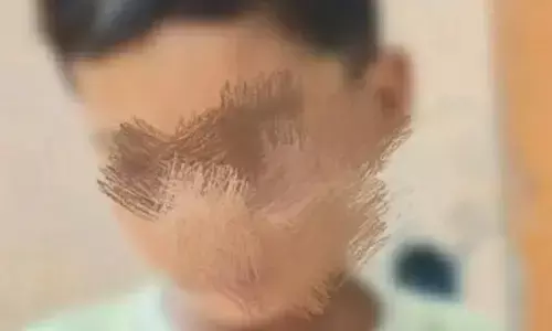 सौतेले बाप ने 8 साल के मासूम को पापा न कहने पर दी ख़ौफ़नाक सज़ा, प्राइवेट पार्ट को जलती बीड़ी से जलाया सौतेले बाप ने 8 साल के मासूम को पापा न कहने पर दी ख़ौफ़नाक सज़ा, प्राइवेट पार्ट को जलती बीड़ी से जलाया