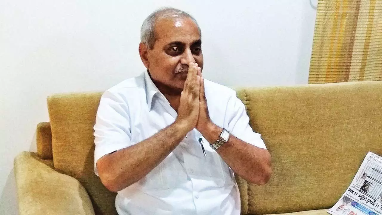 नितिन पटेल का छलका दर्द, बोले- मैं अकेला नहीं हूं जिसकी बस छूट गई है मेरे जैसे कई और हैं नितिन पटेल का छलका दर्द, बोले- मैं अकेला नहीं हूं जिसकी बस छूट गई है मेरे जैसे कई और हैं