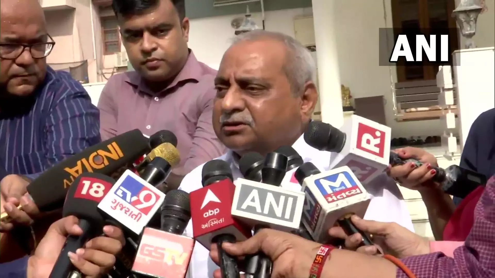 नितिन पटेल का बड़ा बयान, मैं नाराज नहीं हूं कोई जगह मिले या नहीं बीजेपी का कार्यकर्ता हूं और रहूंगा नितिन पटेल का बड़ा बयान, मैं नाराज नहीं हूं कोई जगह मिले या नहीं बीजेपी का कार्यकर्ता हूं और रहूंगा