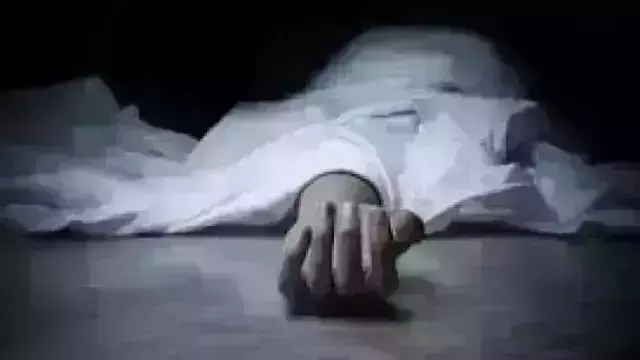 इलाज के अभाव में बच्ची ने तोड़ा दम, परिवार कई घंटे तक अस्पताल के काटता रहा चक्कर इलाज के अभाव में बच्ची ने तोड़ा दम, परिवार कई घंटे तक अस्पताल के काटता रहा चक्कर