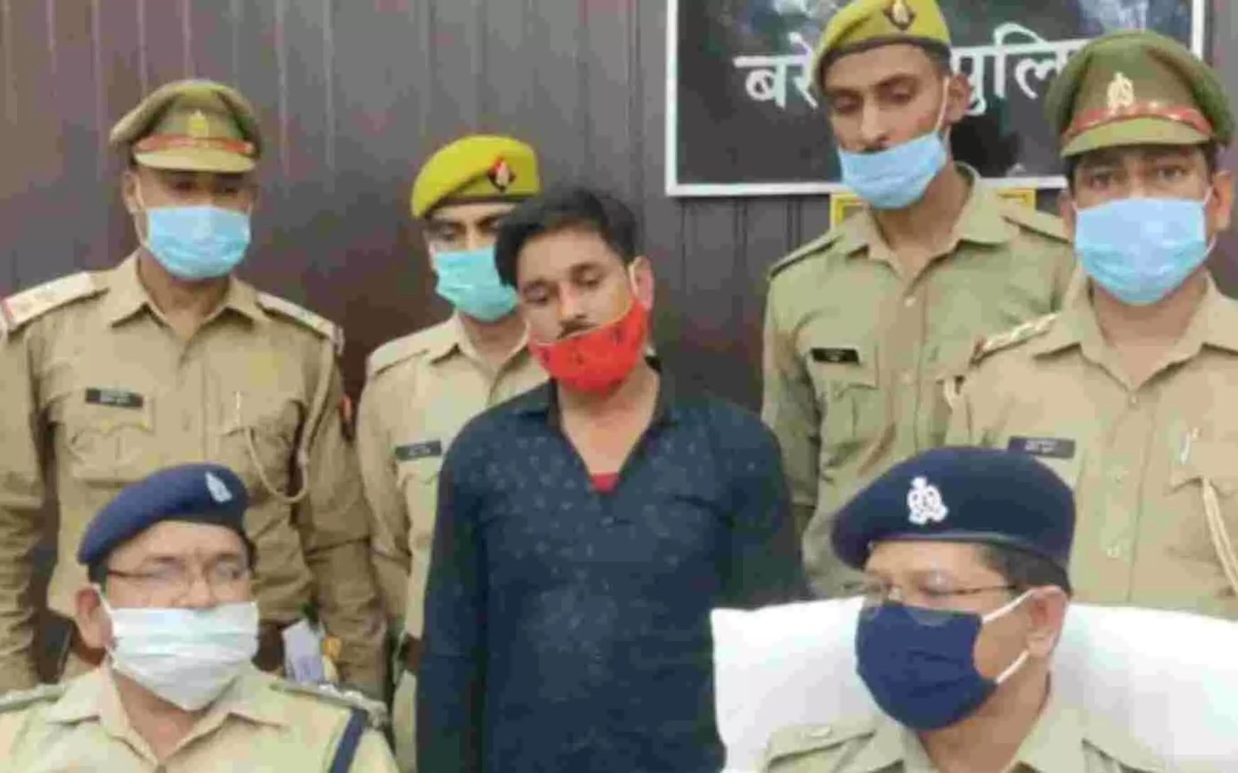 दोस्त की पत्नी के साथ अवैध संबंध बनाने के लिए युवक ने ऐसे रची खौफनाक साजिश और फिर... दोस्त की पत्नी के साथ अवैध संबंध बनाने के लिए युवक ने ऐसे रची खौफनाक साजिश और फिर...