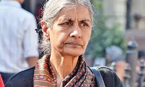 2011 में लिखी एक कविता आवाज़ : रूपरेखा वर्मा