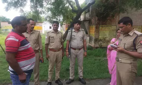 कलेक्ट्रेट के पास से दिनदहाड़े बालक गायब कलेक्ट्रेट के पास से दिनदहाड़े बालक गायब
